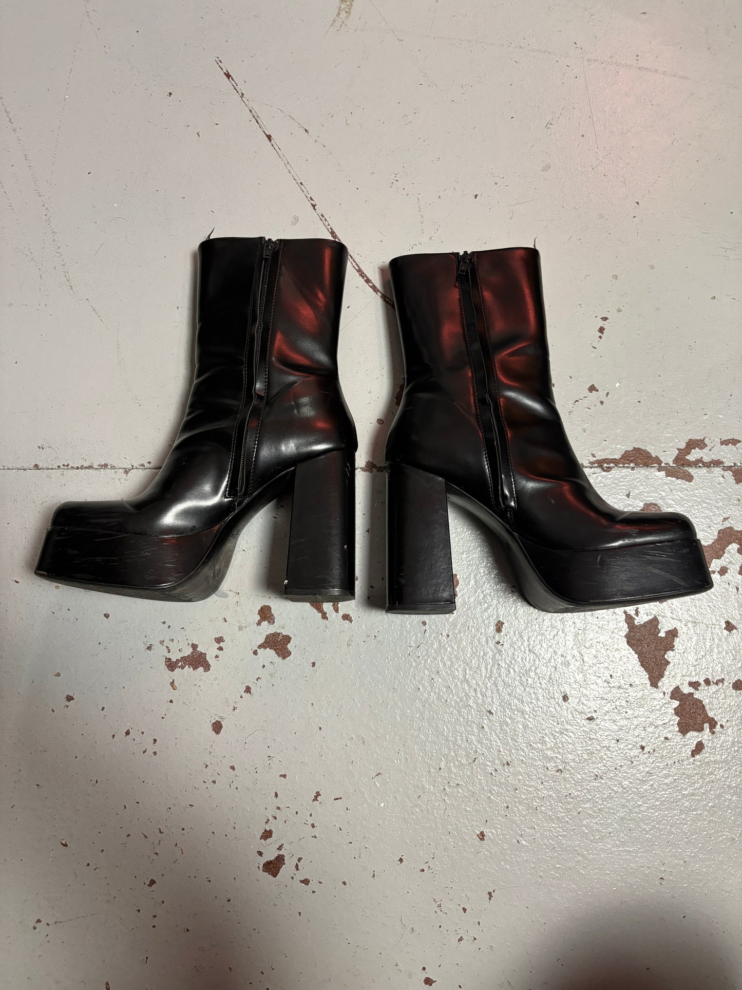 Winter 2023 Tour Ankle Boots
