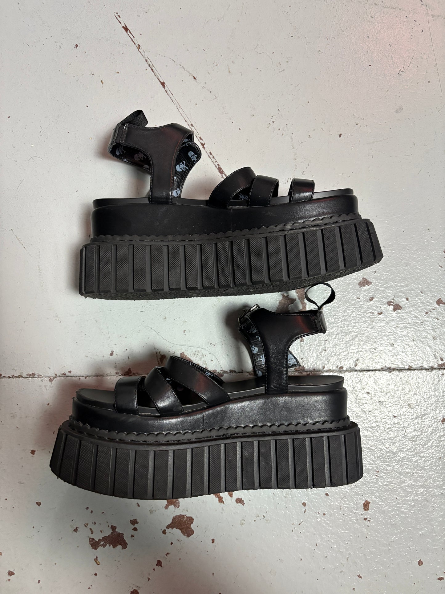 La Moda Platform Sandal